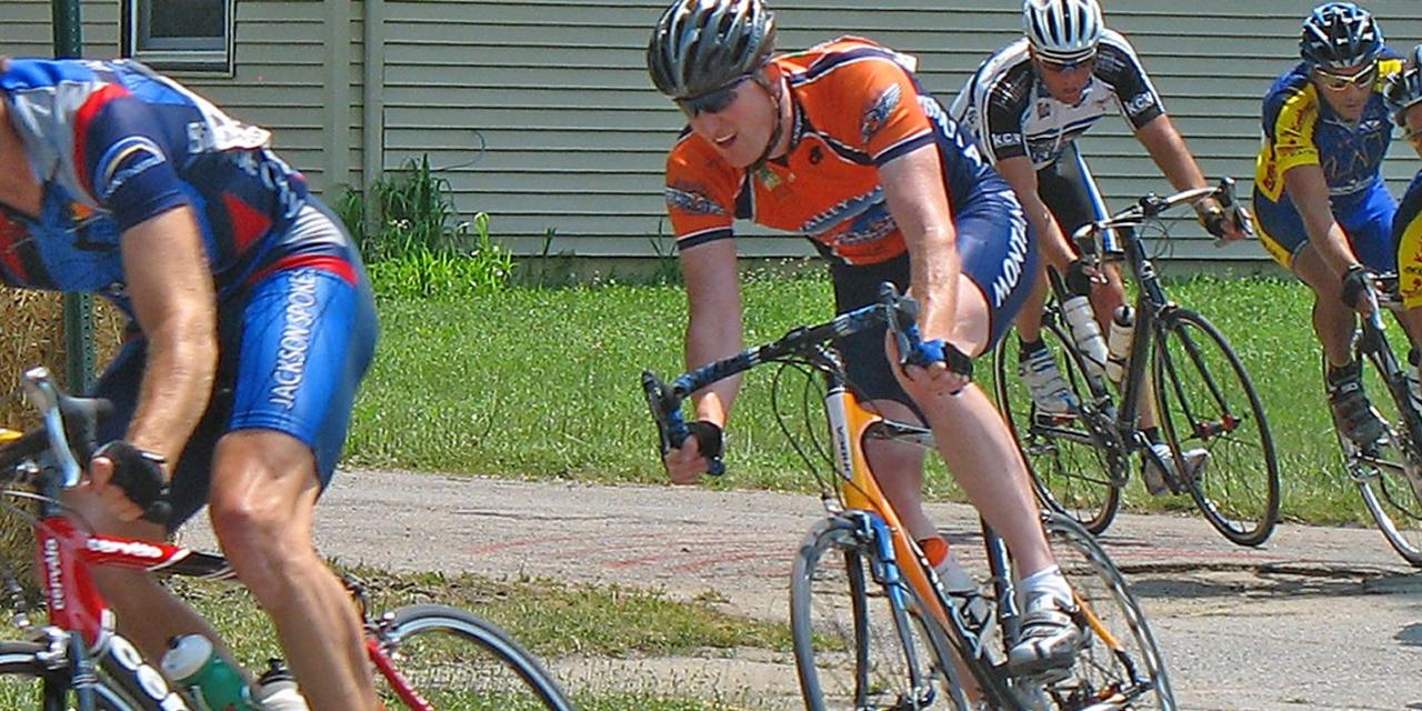 Samen sterk: sportartsen, sportfysiotherapeuten, sportdiëtisten. Fiets mee!